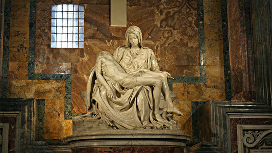 Escultura Pietà de Michelangelo