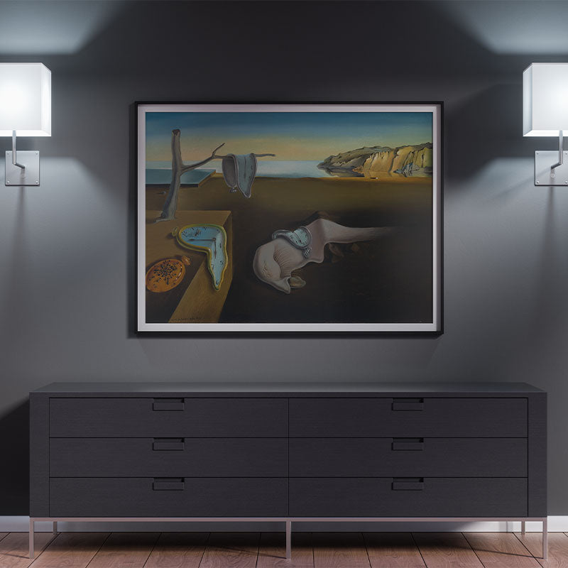 Quadro Decorativo A Persistência Da Memória Pendurado em Parede Preta