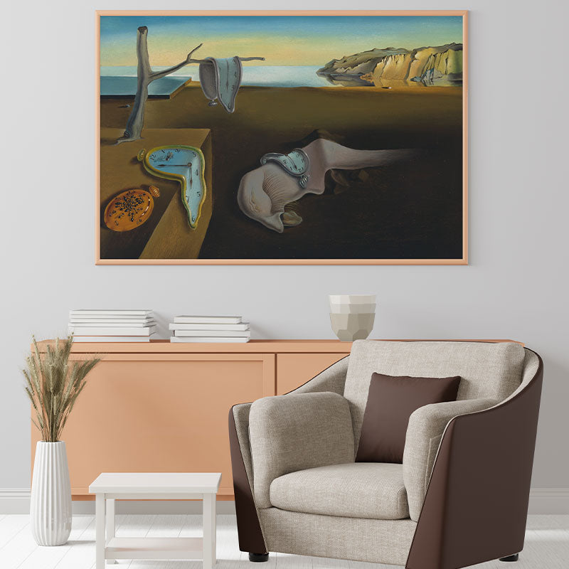 Quadro Decorativo A Persistência Da Memória Pendurado Acima de Poltrona