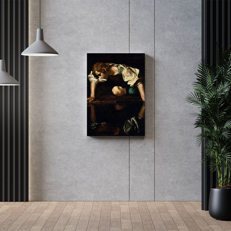 Quadro Decorativo Narciso Caravaggio pendurado em uma parede moderna com iluminação elegante e plantas ao redor.