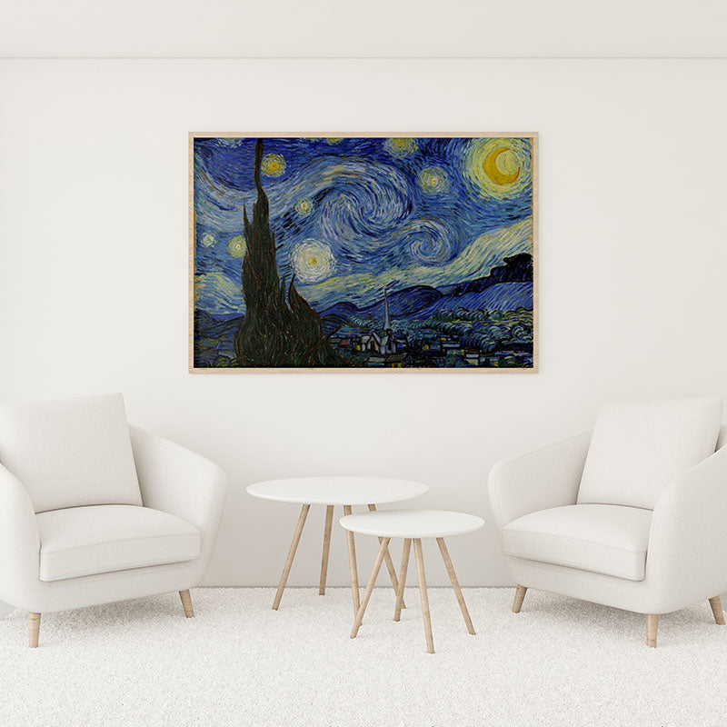 Quadro Decorativo A Noite Estrelada de Van Gogh harmonizando com uma decoração minimalista.