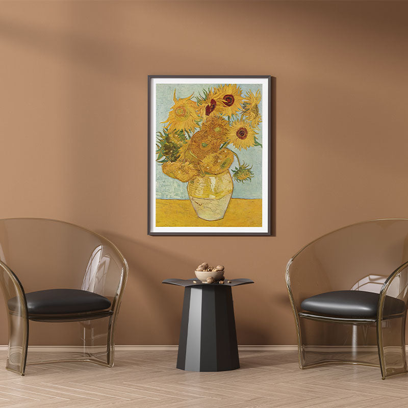 Quadro Doze Girassóis Numa Jarra Pendurado em Parede Marrom.