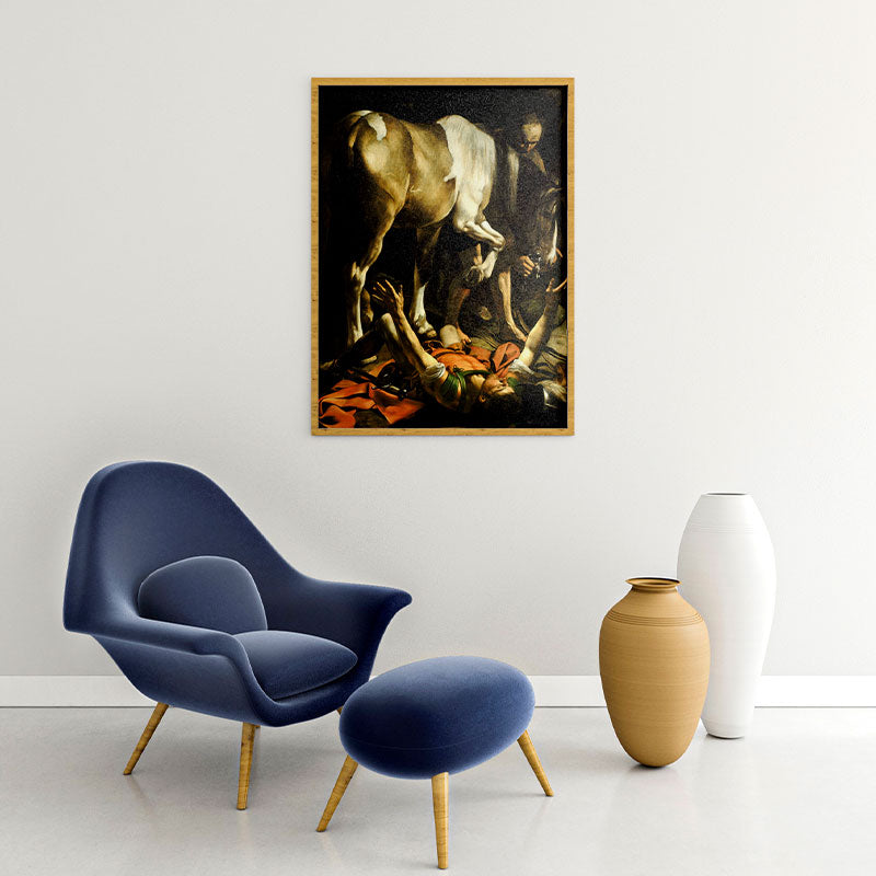 Quadro A Conversão de São Paulo Pendurado Acima de Poltrona Azul.