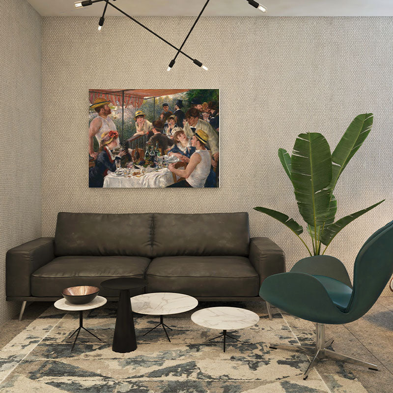Quadro Decorativo O Almoço Dos Barqueiros Pendurado Acima de Sofá Cinza.